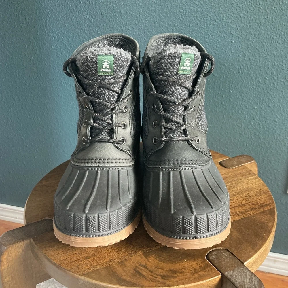 Kamik Women's Grey and Tan Winter Rain Boots